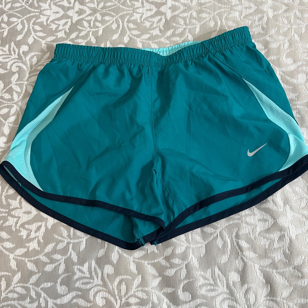 Nike Women's Aqua Athletic Shorts, XS, new with tags